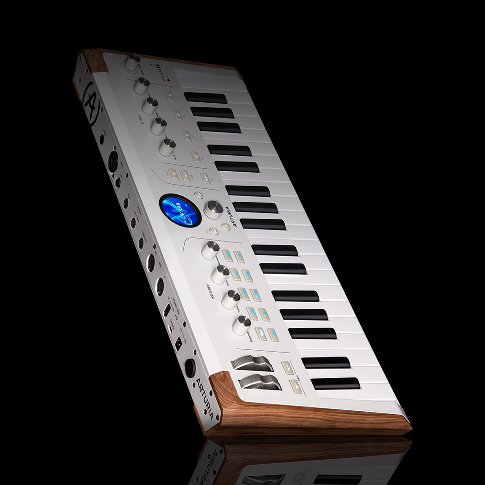 Arturia AstroLab 37｜ミュージックランドKEY