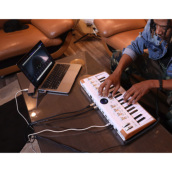 �J���[�o���G�[�V����