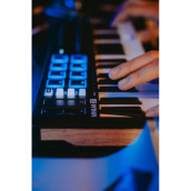 �J���[�o���G�[�V����