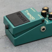 BOSS TR-2 Tremolo｜ミュージックランドKEY