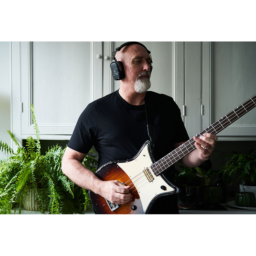BOSS WAZA-AIR BASS Wireless Personal Bass Amplification System