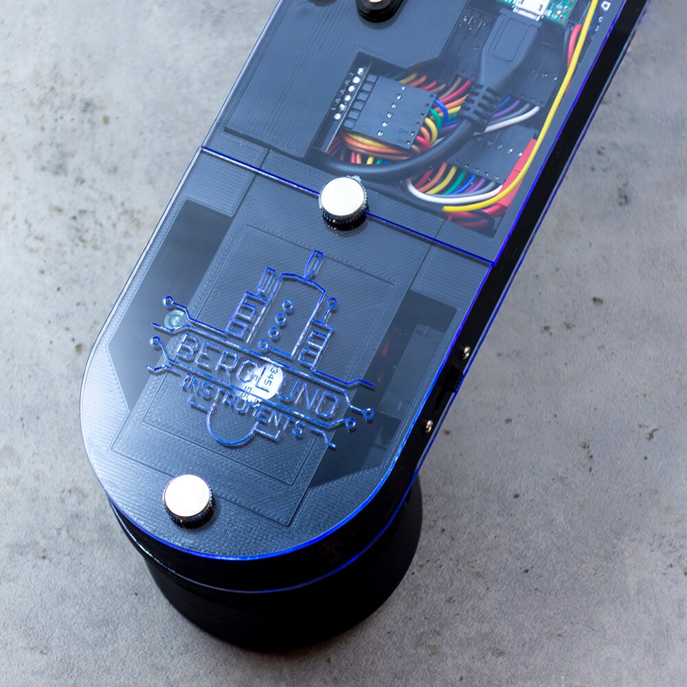 Berglund Instruments NuEVI R2 Midnight Blue｜ミュージックランドKEY