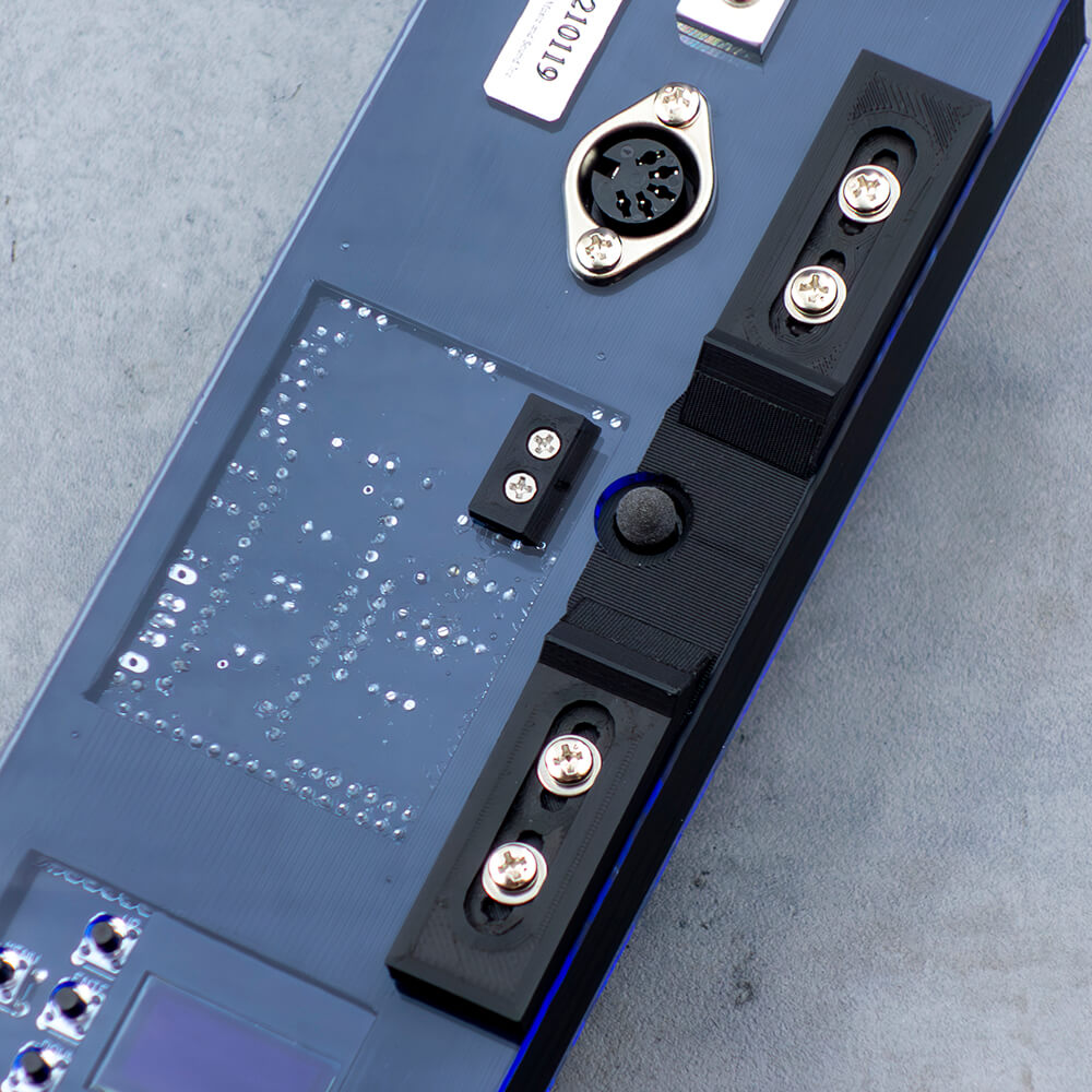 Berglund Instruments NuEVI R2 Midnight Blue｜ミュージックランドKEY