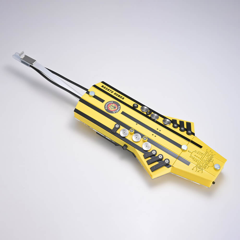 独特の上品 Berglund Instruments NuRAD R2 Hanshin Tigers Honda Signature 洋書