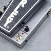 �J���[�o���G�[�V����