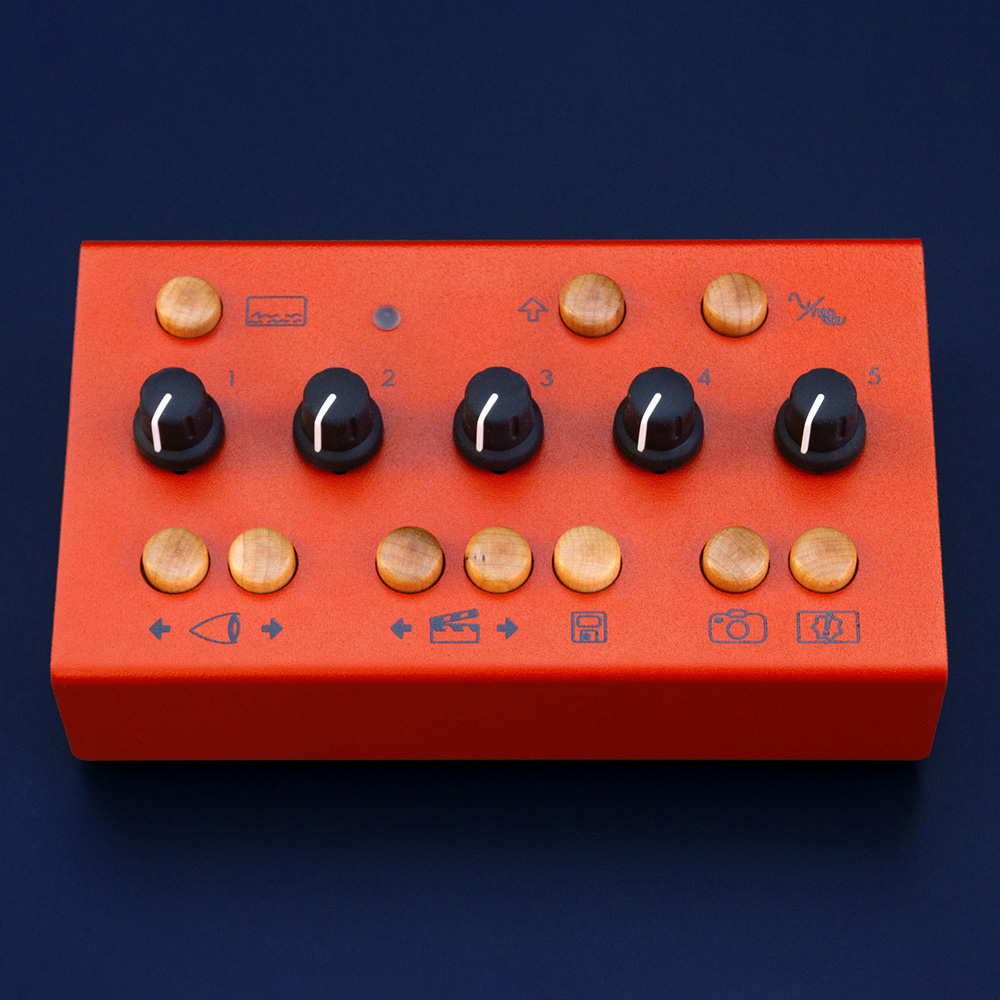 Critter & Guitari EYESY｜ミュージックランドKEY