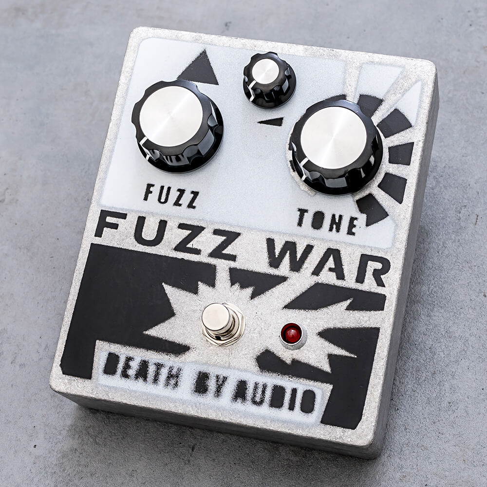 Death By Audio Fuzz War ギターエフェクター Amazon.com: Death by Audio Fuzz War Pedal w/ Power Supply