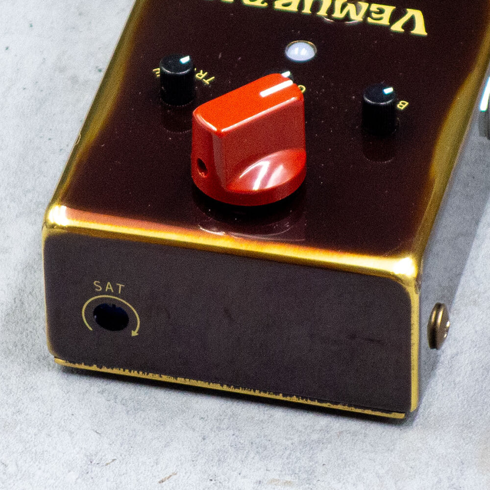 �J���[�o���G�[�V����