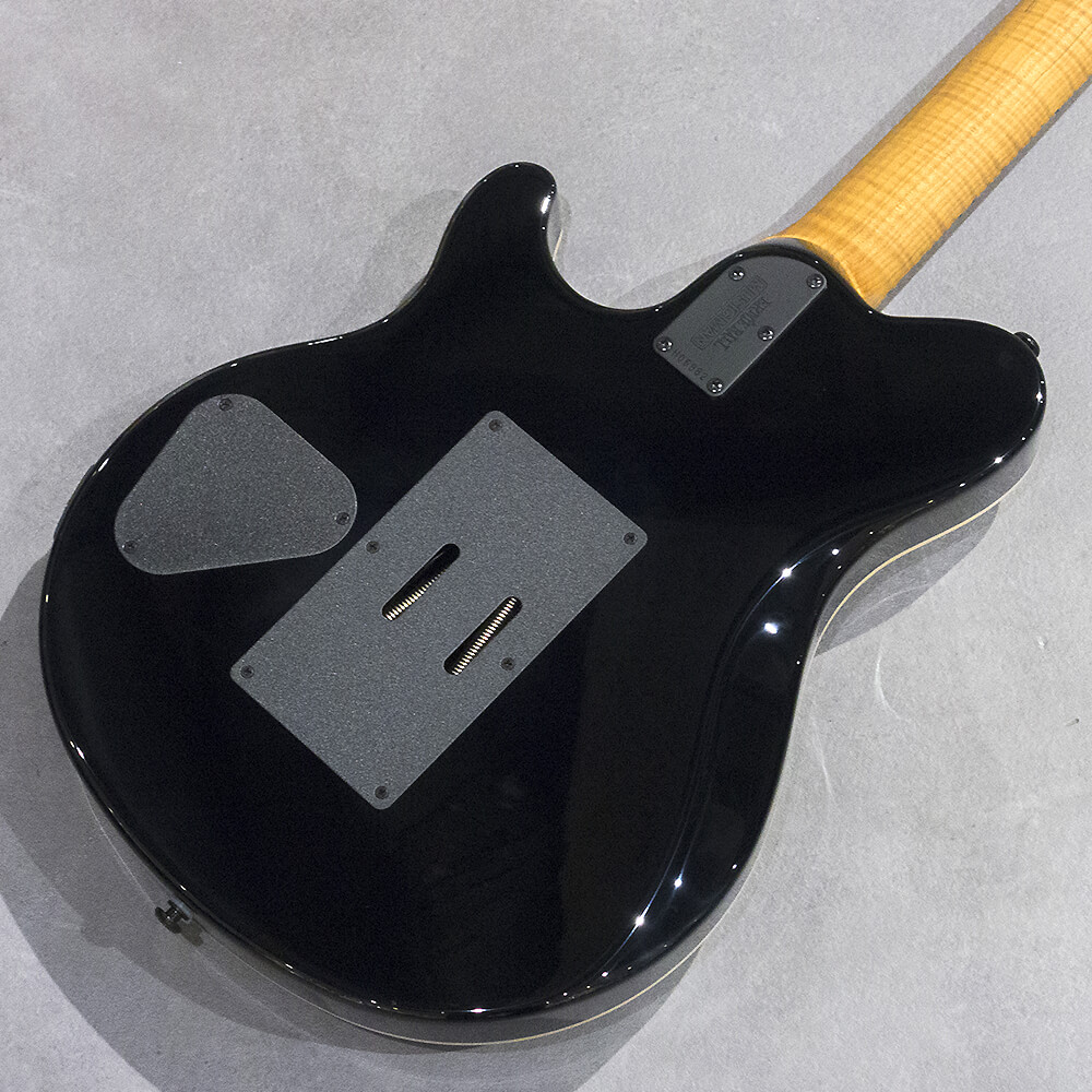 MUSIC MAN Axis Matcha Quilt Roasted Maple Neck｜ミュージックランドKEY