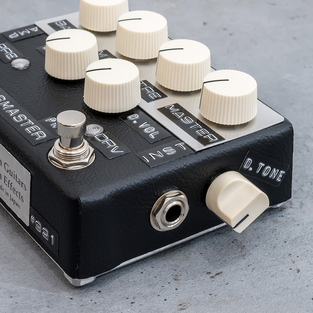 Shin's Music Bass Master Preamp Pro Black Tolex / Cream