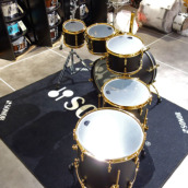 �J���[�o���G�[�V����