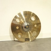 �J���[�o���G�[�V����