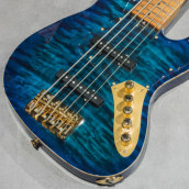 �J���[�o���G�[�V����