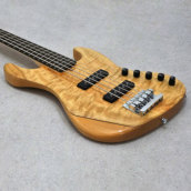 �J���[�o���G�[�V����