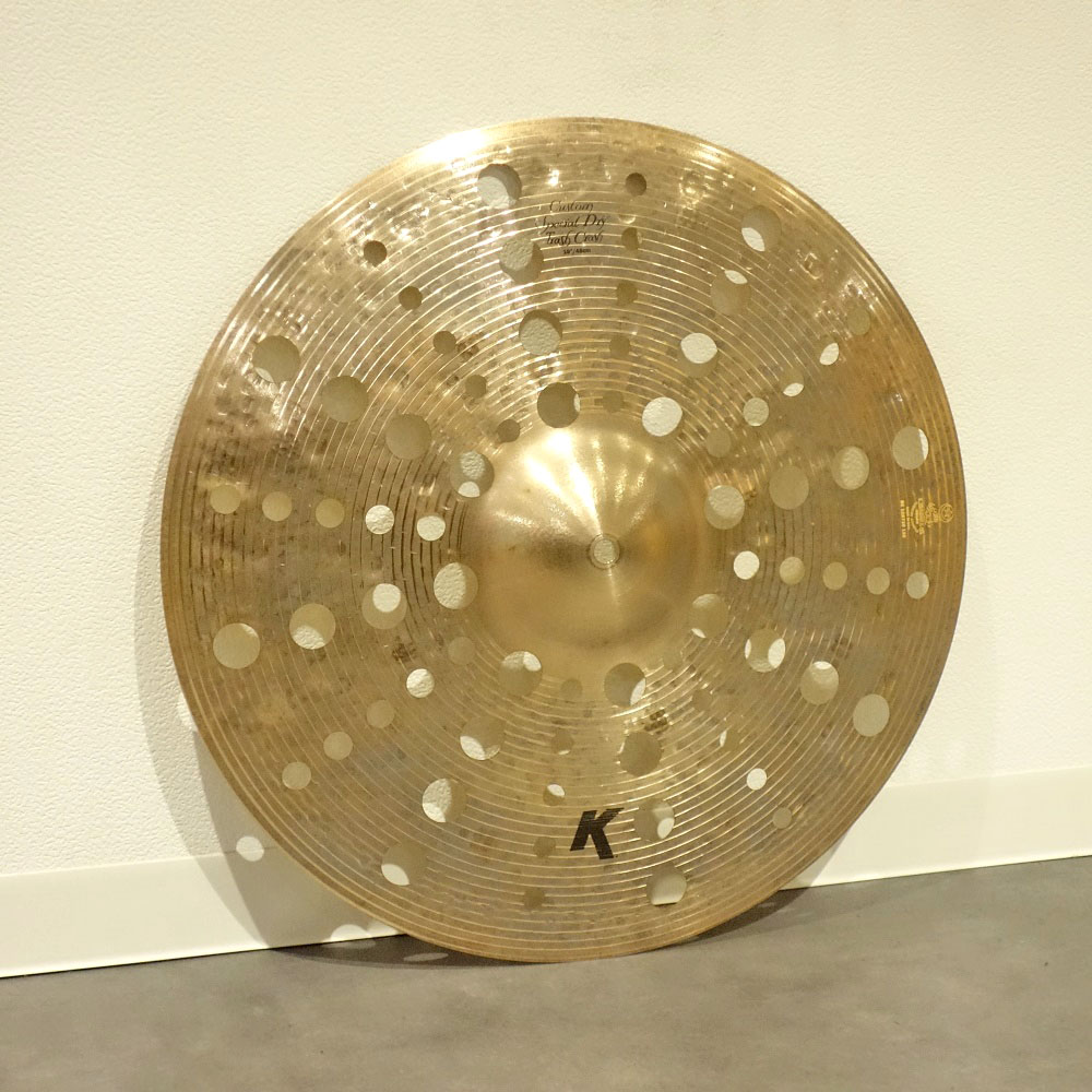 �J���[�o���G�[�V����