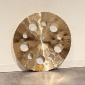 �J���[�o���G�[�V����