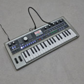 �J���[�o���G�[�V����