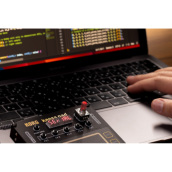 �J���[�o���G�[�V����