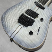 �J���[�o���G�[�V����