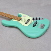 �J���[�o���G�[�V����