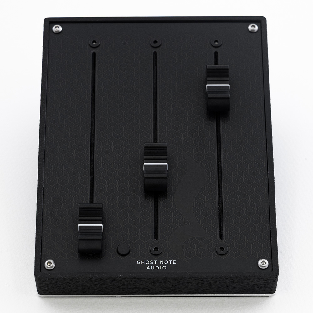 �J���[�o���G�[�V����