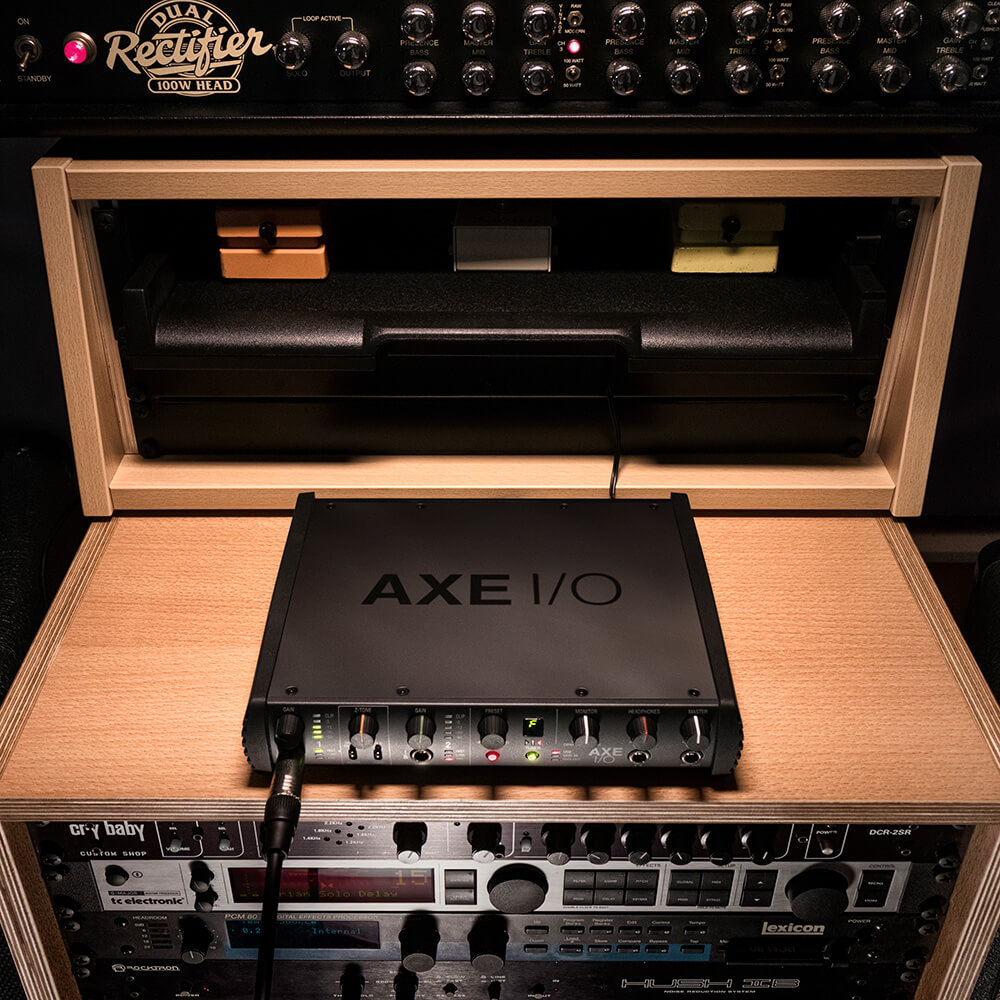 IK Multimedia AXE I/O