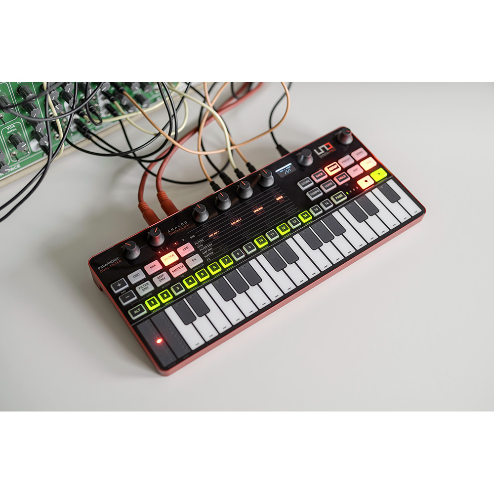 IK Multimedia UNO Synth Pro Desktop｜ミュージックランドKEY