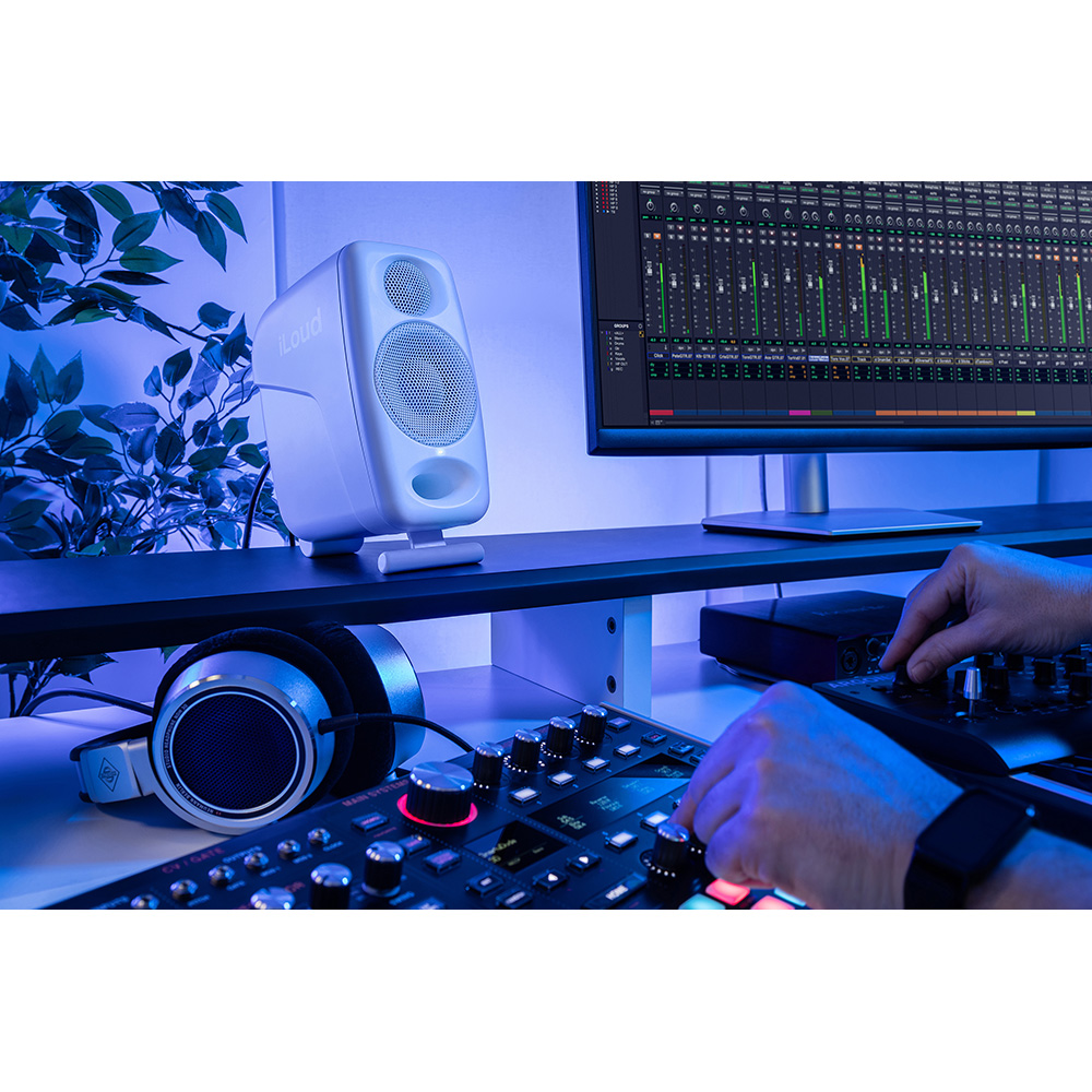 IK Multimedia iLoud Micro Monitor Pro White - Single｜ミュージック