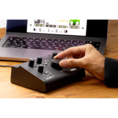 �J���[�o���G�[�V����