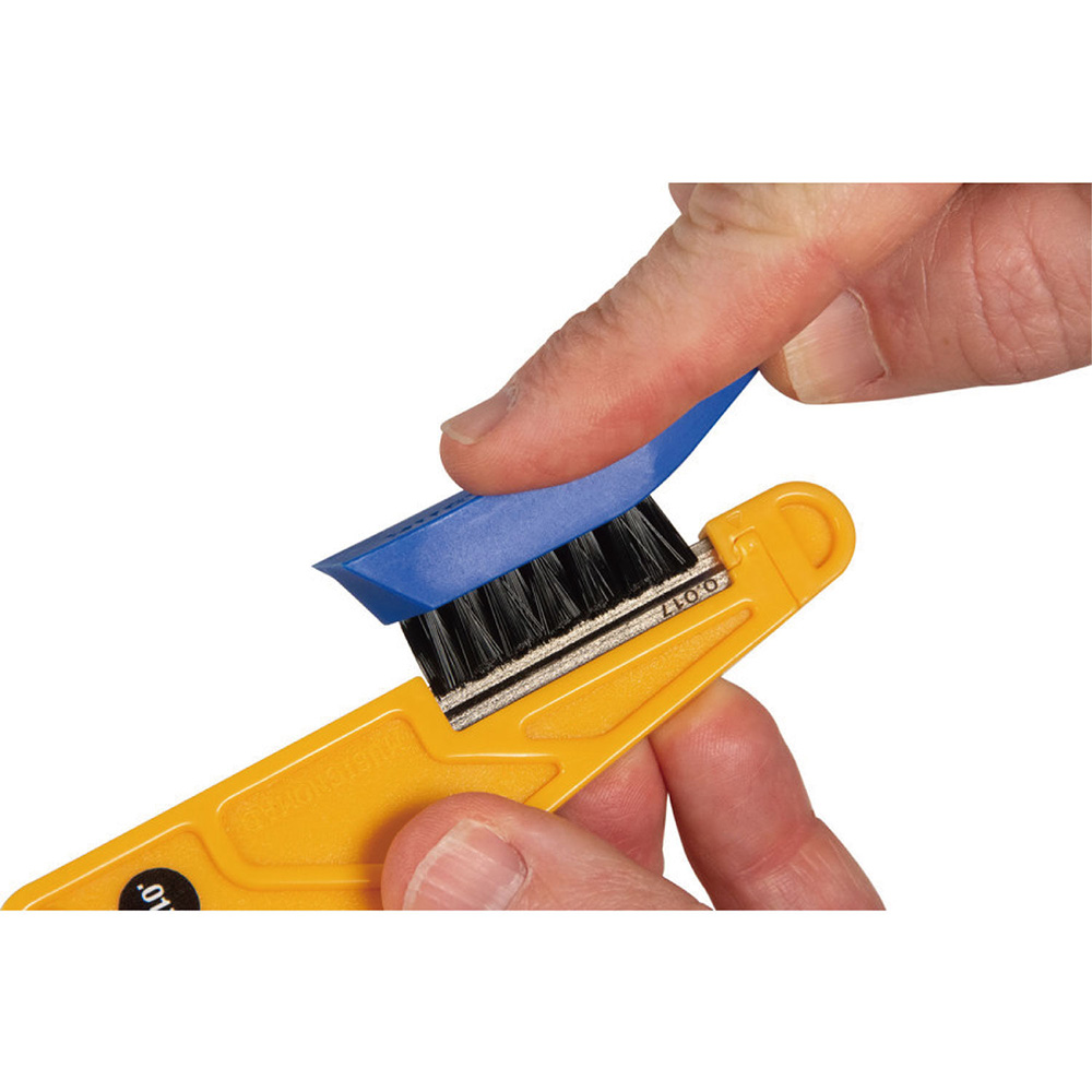MUSIC NOMAD MN684 [Nut File Storage Case w/Cleaning Brush
