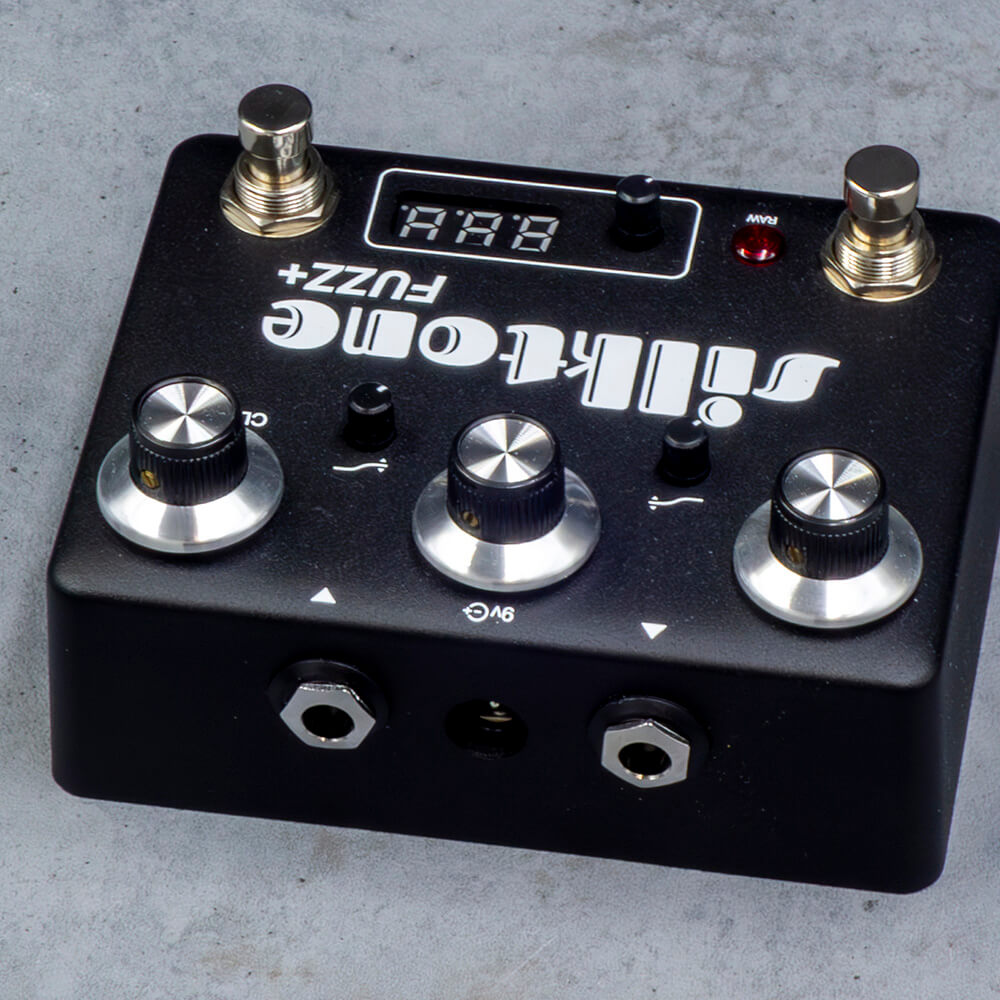 Silktone Fuzz＋新品未使用品200番台Silktone本家より購入品 Silktone Fuzz+ Black｜ミュージックランドKEY