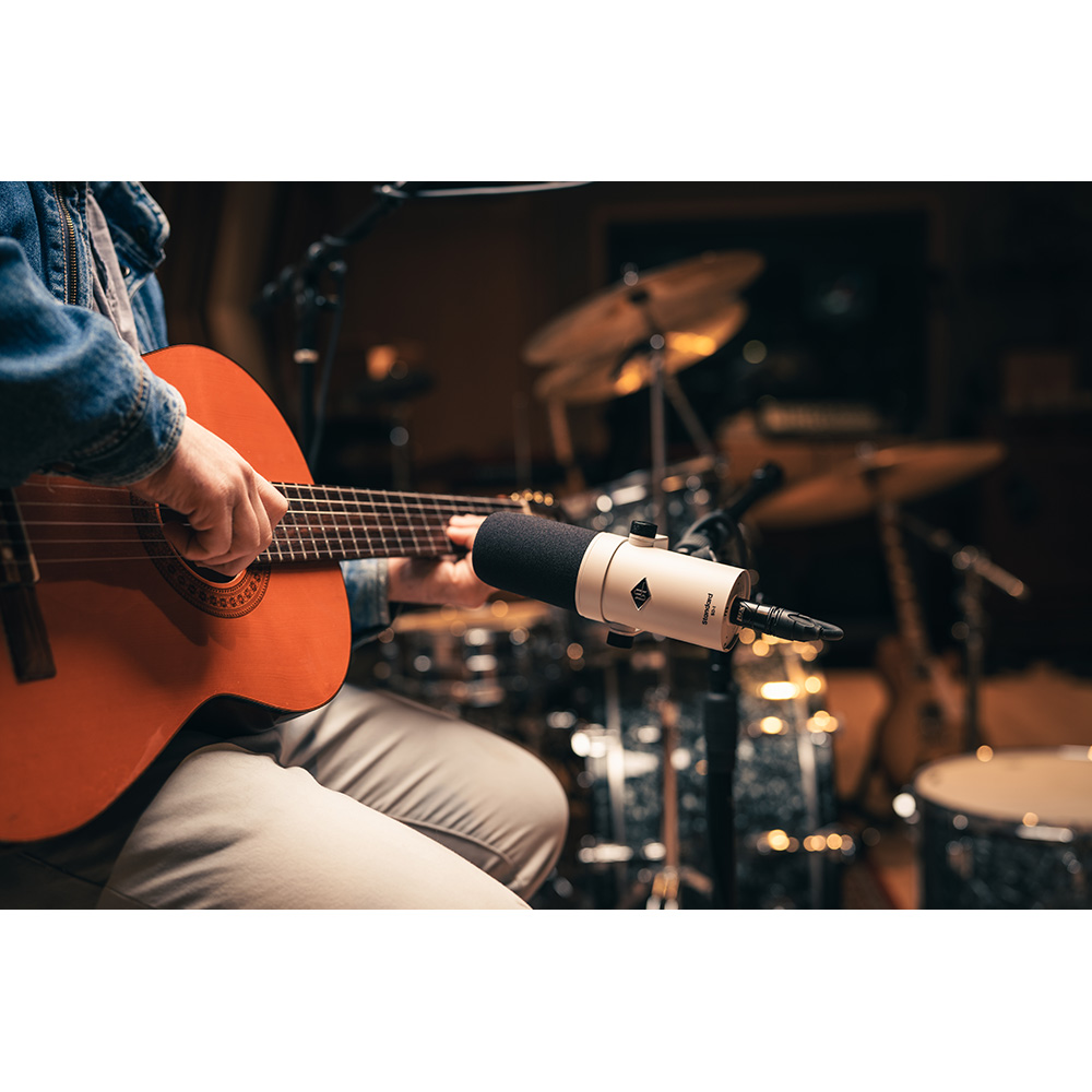 UNIVERSAL AUDIO SD-1 Standard Dynamic Microphone UNIVERSAL AUDIO SD-1 Standard Dynamic Microphone